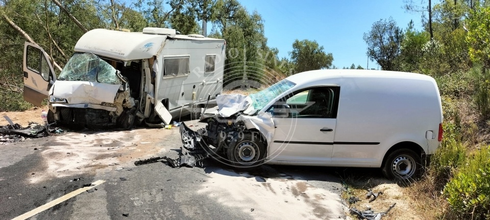 Colis O Provoca Quatro Feridos Em S O Teot Nio Odemira R Dio Sines