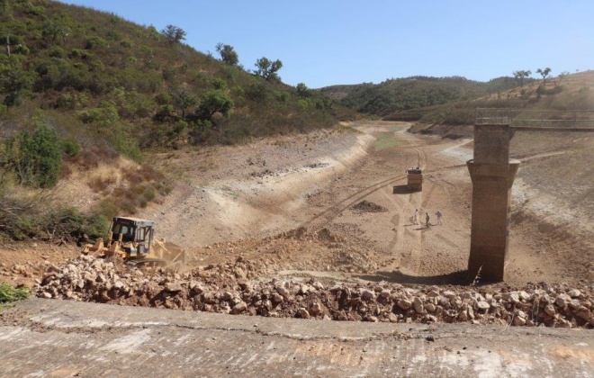 Ourique investe 20 mil euros na barragem do Pomarinho