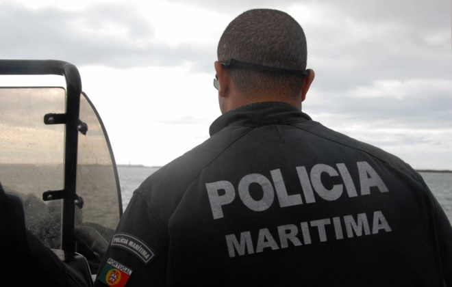 Autoridades procuram pescador desaparecido ao largo de Sines