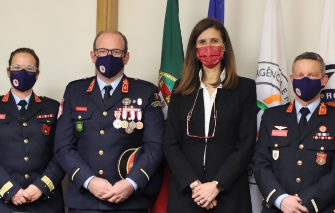 Associação dos Bombeiros Voluntários condecorou a Secretária de Estado Patrícia Gaspar