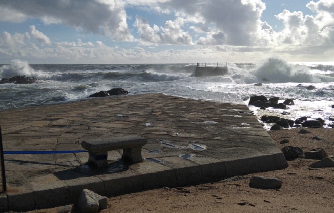 Autoridade Marítima Nacional e Marinha alertam para agravamento da agitação marítima em Portugal Continental a partir de amanhã