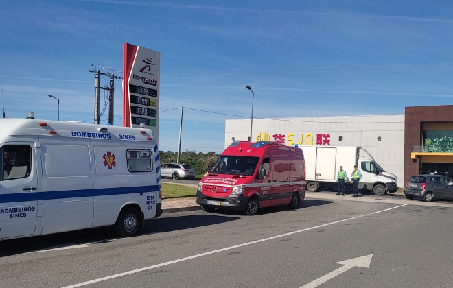 Colisão provoca dois feridos em Sines