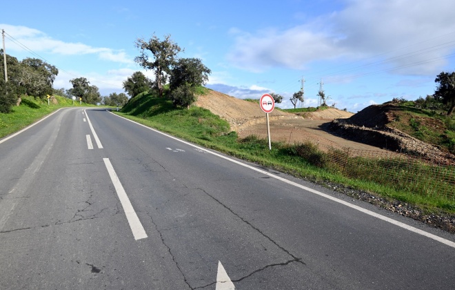 Transporte de alunos afetados pelas obras na EN 121 vai ser reforçado