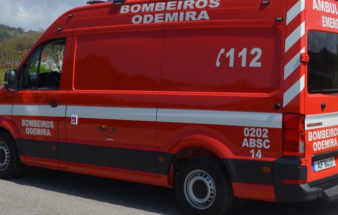 Atropelamento seguido de despiste provoca dois feridos em São Teotónio, Odemira