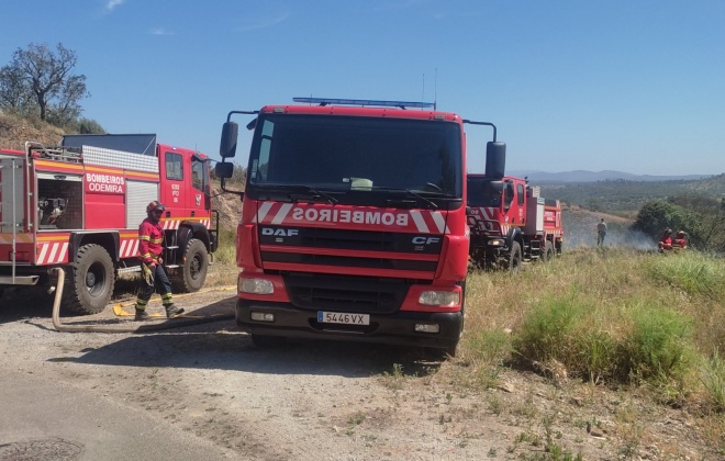 Incêndio junto a escola de Odemira preocupou autoridades