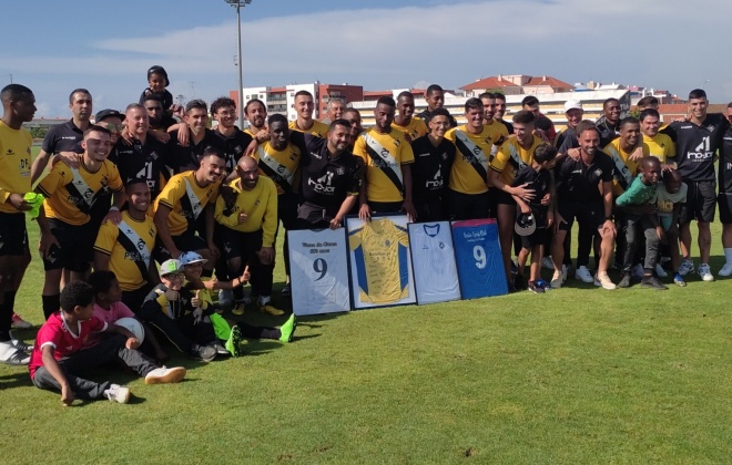 Idy foi homenageado pelos clubes que representou ao longo da carreira