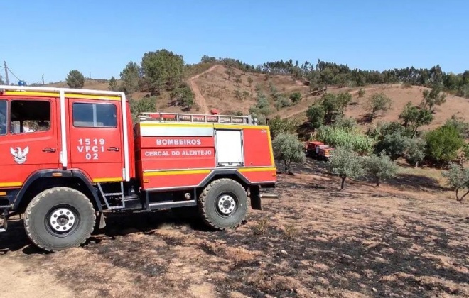 Bombeiros combateram incêndio em Relíquias no concelho de Odemira