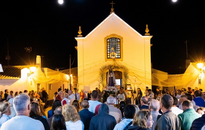 População de Porto Covo homenageia Nossa Senhora da Soledade