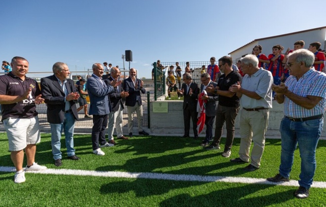 Novos relvados sintéticos no Estádio Municipal já foram inaugurados