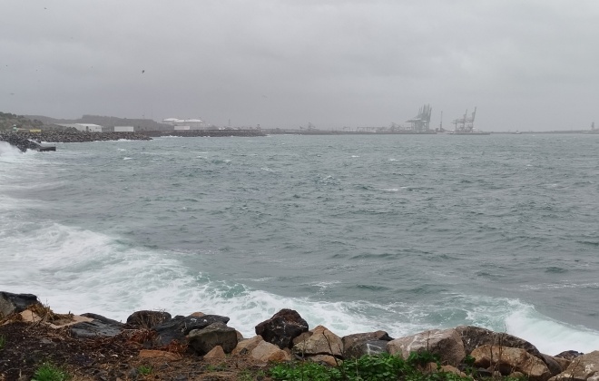 Mau tempo condiciona atividade no Porto de Sines