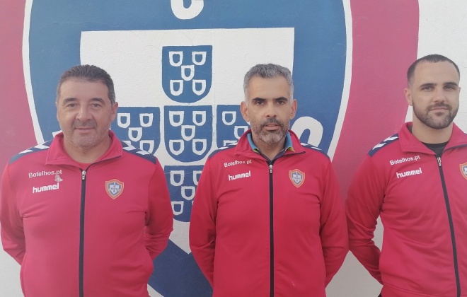 Carlos Augusto reforçou equipa técnica do União de Santiago do Cacém