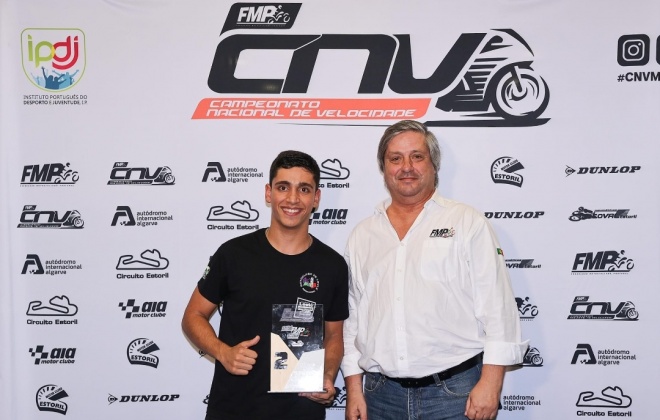 Martim Jesus é vice-campeão nacional Supersport 300 2023