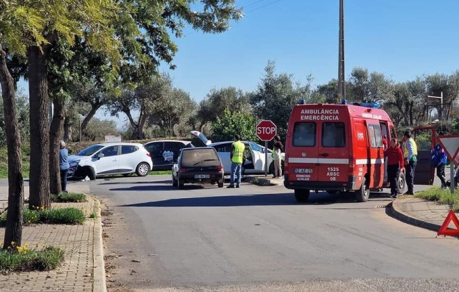 Colisão provoca um ferido em Alvalade, Santiago do Cacém