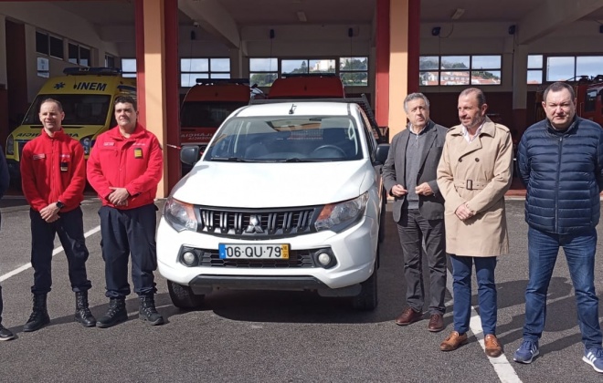 E-REDES ofereceu viatura Pick-up 4×4 aos Bombeiros de Santiago do Cacém