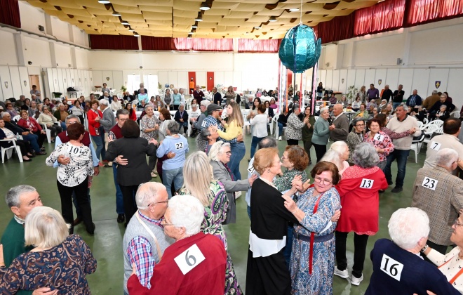 Câmara Municipal de Santiago do Cacém promoveu Baile da Pinha para seniores do município