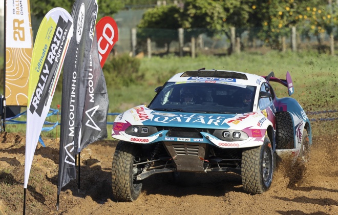 Nasser Al-Attiyah venceu o prólogo do bp Ultimate Rally-Raid Portugal nos autos