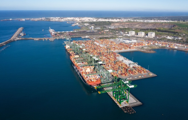 Porto de Sines entre os portos europeus de contentores que mais cresceram em 2023