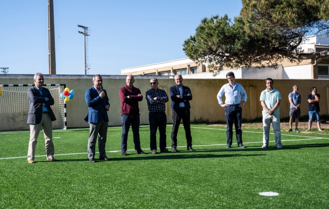 Câmara de Sines inaugurou campo de relva sintética no ATL “A Gaivota”