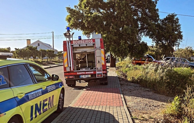 Despiste de trator provocou ontem um ferido em Santo André