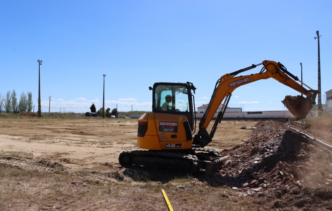 Começou a obra para colocação de um relvado sintético no Campo de Futebol de Ervidel