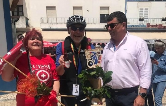 Christian Delalay pedalou 2500 quilómetros entre a Suíça e Cercal do Alentejo