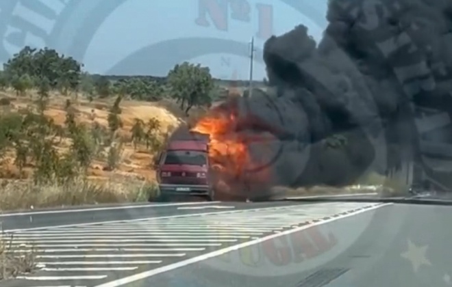 Bombeiros combateram incêndio rodoviário no IC1 em Ermidas-Sado