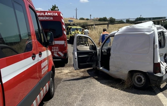 Colisão provoca dois feridos no IC1 em Grândola