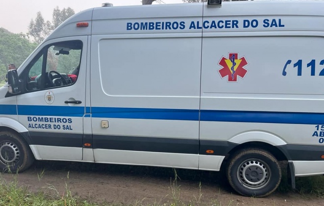 Despiste provoca dois feridos graves na Estrada Nacional 253 em Alcácer do Sal