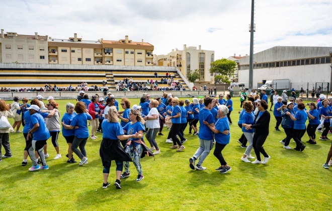 Duas duas centenas de idosos participaram na Festa Sénior Desporto é Vida da C.M. de Sines