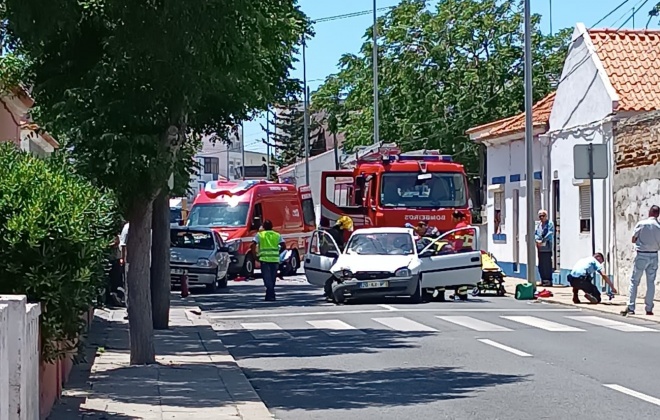 Colisão provoca ferido ligeiro em Sines