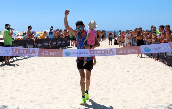 Edgar Matias e Patrícia Serafim Marques venceram a 19.ª edição da Ultra Maratona Atlântica Melides-Tróia