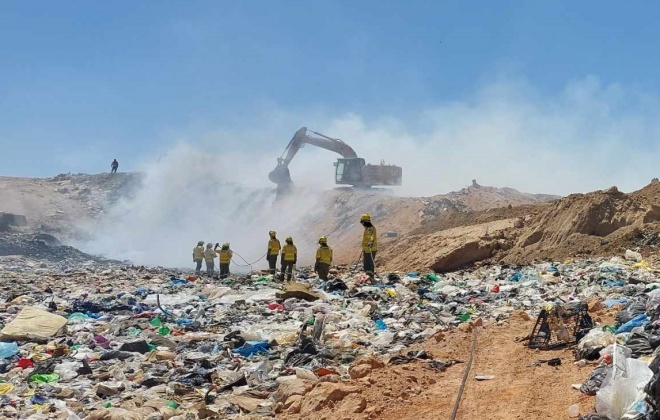 Bombeiros combateram incêndio no aterro da Ambilital em Ermidas-Sado