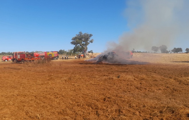 Bombeiros combateram incêndio no Monte do Xisto em Santiago do Cacém