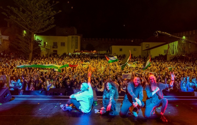 Milhares de pessoas passaram ontem á noite pelo Festival Músicas do Mundo de Sines