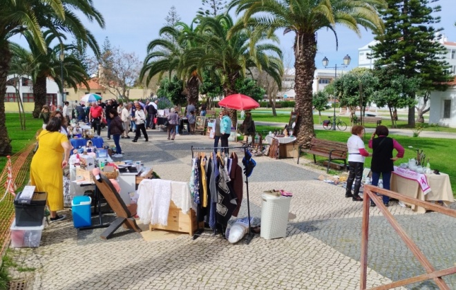 Jardim das Descobertas em Sines recebe a Feira de Antiguidades e Velharias neste domingo