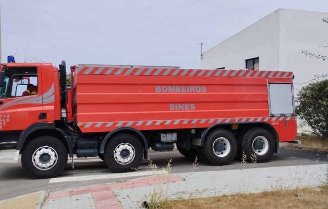 Bombeiros do Alentejo Litoral vão ajudar a combater incêndio na Madeira