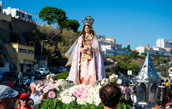 Centenas de sinienses homenagearam Nossa Senhora das Salas