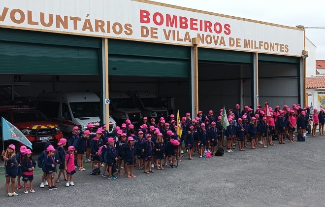 Programa Nadador Salvador Júnior está a decorrer em Vila Nova Milfontes