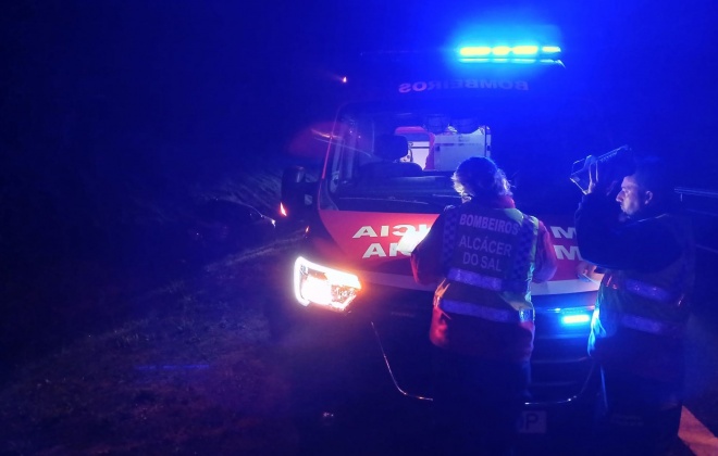 Despiste provoca três feridos na A2 no concelho de Alcácer do Sal