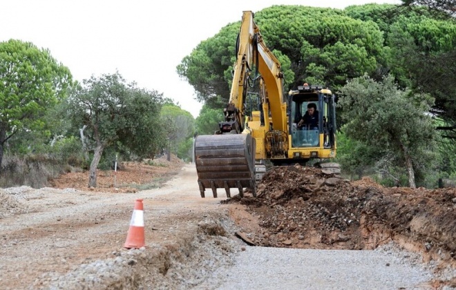 Estrada da Boavista em Melides está a ser reabilitada