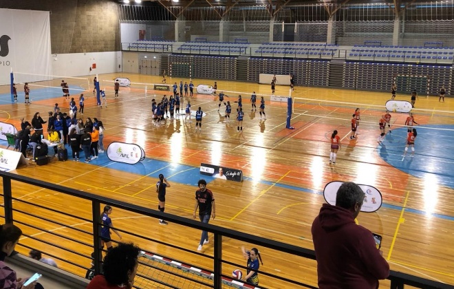 Pavilhão Multiusos de Sines recebeu o 1.º Encontro Regional de Minivoleibol