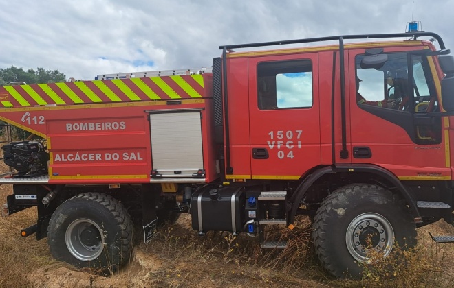 Já está em resolução o incêndio que deflagrou esta sexta-feira no Monte das Faias no concelho de Alcácer do Sal