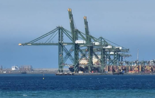 Trabalhadores da PSA Sines e LaborSines avançam para greve a partir de segunda-feira