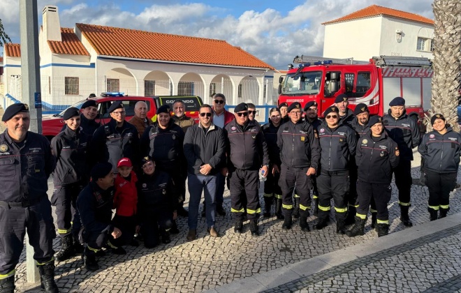 Desfile de viaturas marcou o inicio das comemorações dos 82 anos dos Bombeiros de Sines