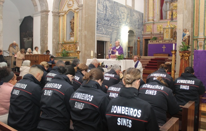 Bombeiros de Sines participaram em Missa na Igreja Matriz