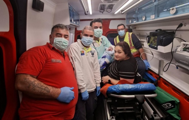 Bebé nasce numa ambulância dos Bombeiros de Vila Nova de Milfontes