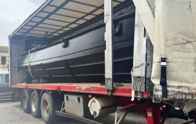 GNR apreendeu lancha de alta velocidade na A2 na zona de Grândola