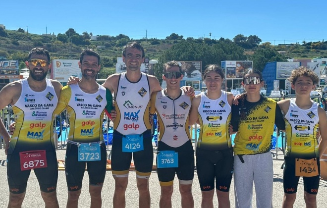 Formação de triatlo do Vasco da Gama de Sines competiu em Albufeira