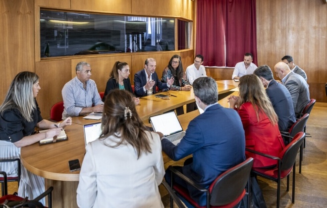 Executivo reuniu-se com secretário de Estado do Planeamento e Desenvolvimento Regional