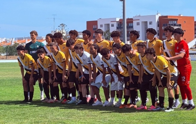 Juvenis do Vasco da Gama de Sines vencem o Barreirense e garantem a manutenção